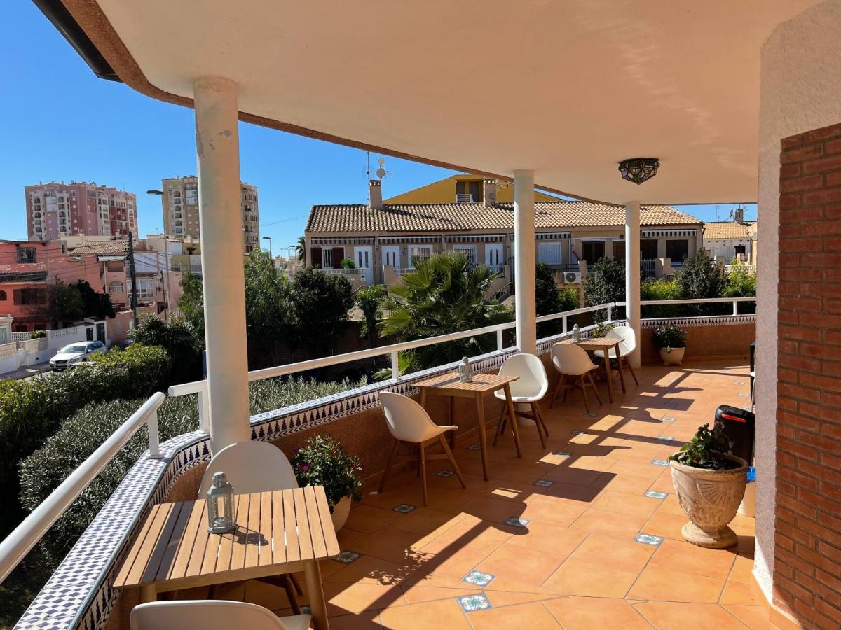 Anna'S Garden Bed & Breakfast Torrevieja Bagian luar foto