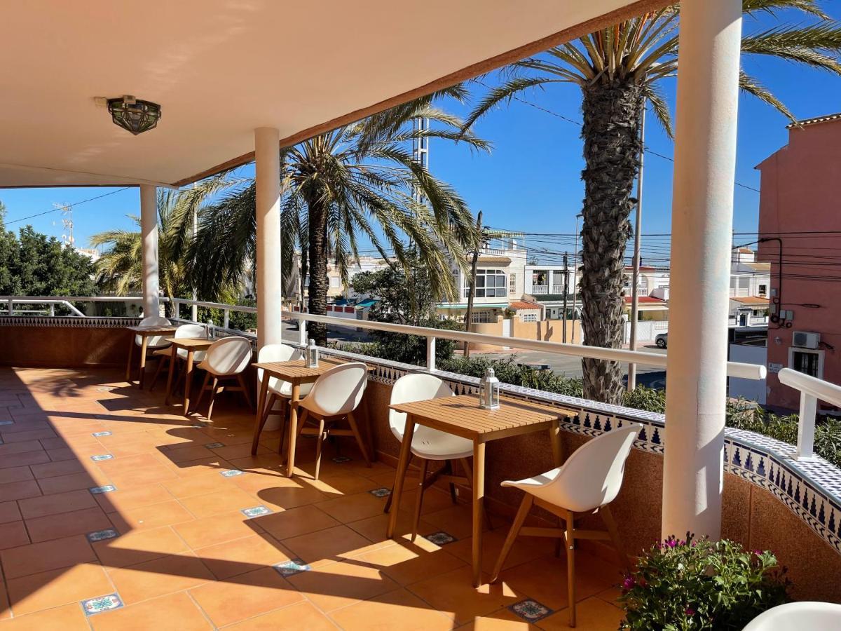 Anna'S Garden Bed & Breakfast Torrevieja Bagian luar foto