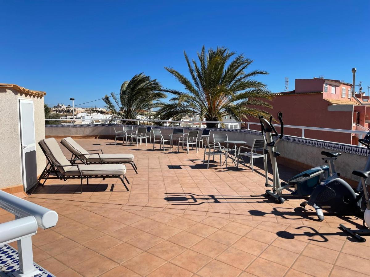Anna'S Garden Bed & Breakfast Torrevieja Bagian luar foto