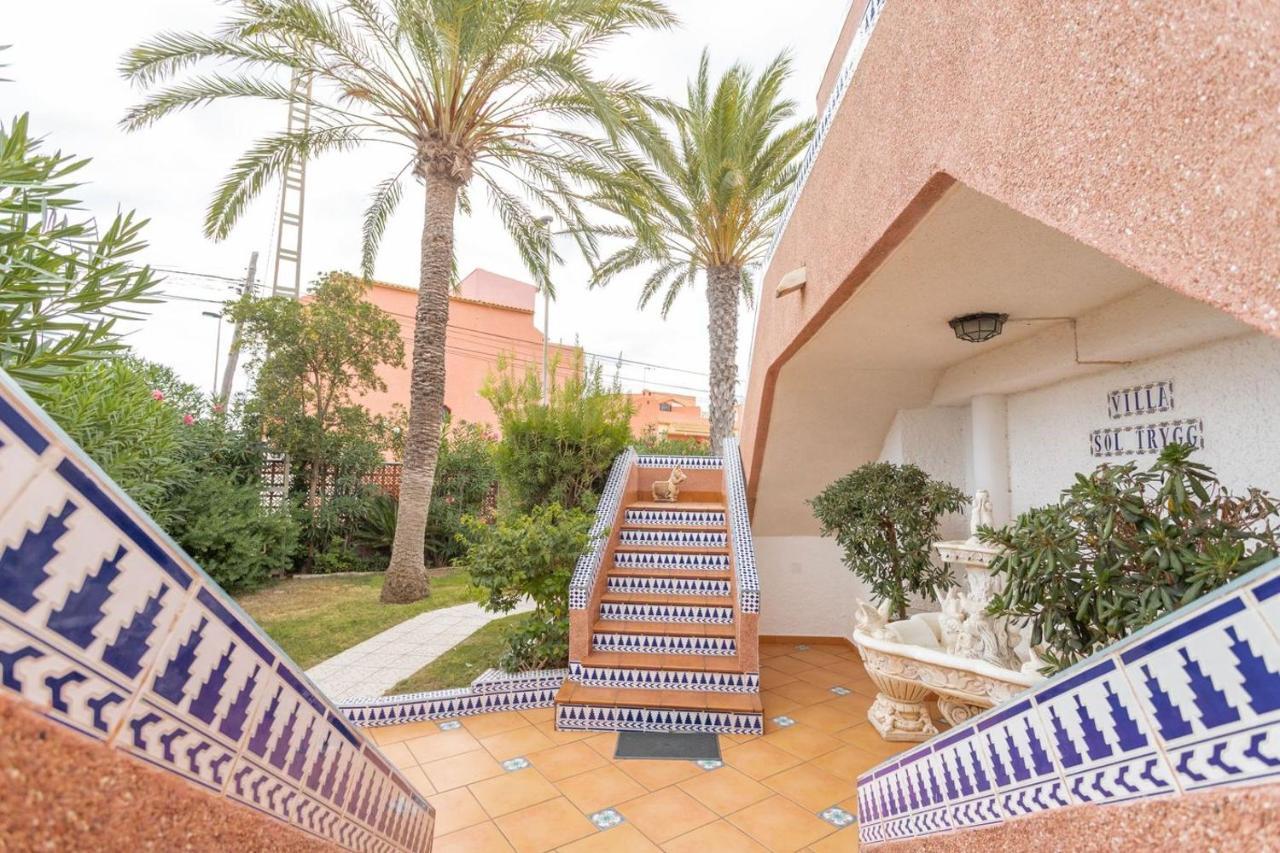 Anna'S Garden Bed & Breakfast Torrevieja Bagian luar foto