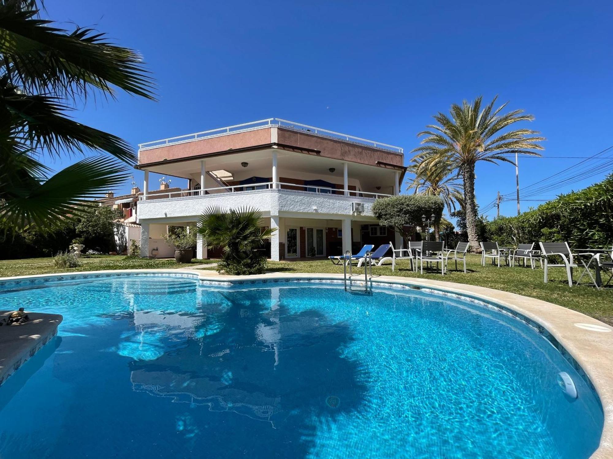 Anna'S Garden Bed & Breakfast Torrevieja Bagian luar foto