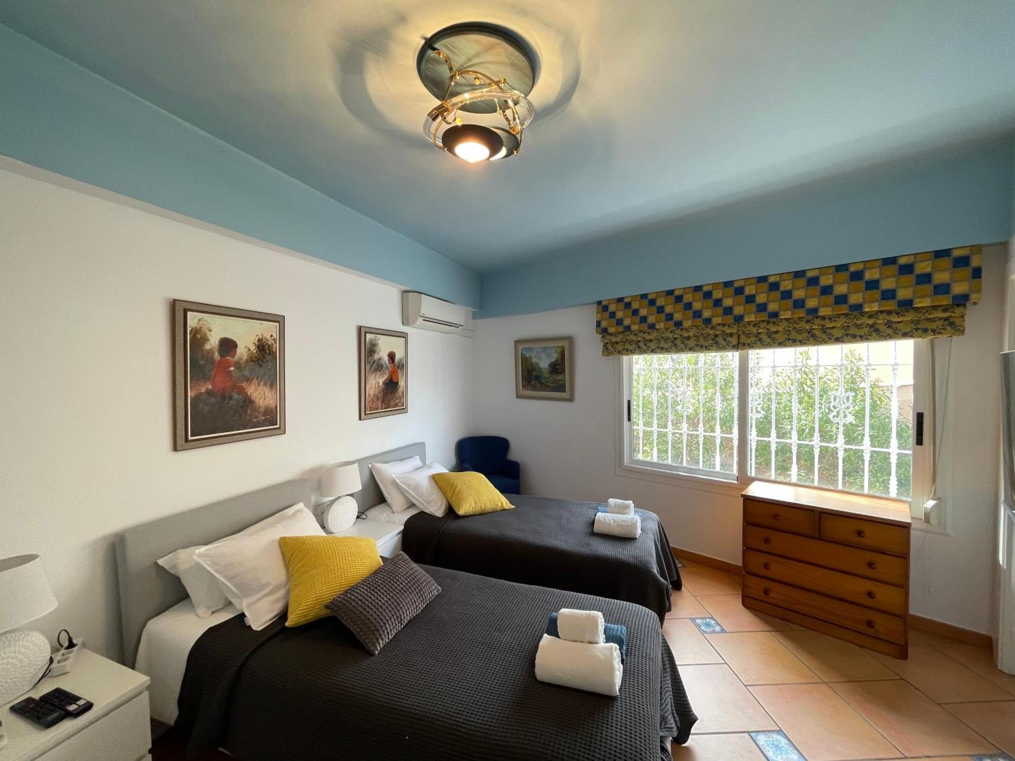 Anna'S Garden Bed & Breakfast Torrevieja Ruang foto