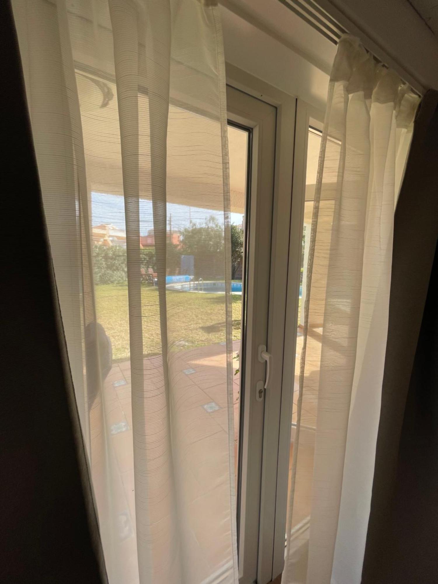 Anna'S Garden Bed & Breakfast Torrevieja Ruang foto